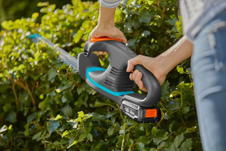 Gardena Battery Hedge Trimmer EasyCut 40/18V P4A solo - Image 7