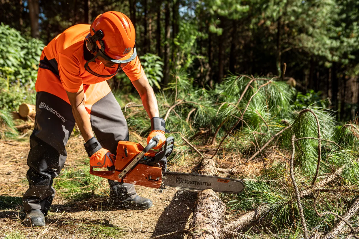 Husqvarna 365 Petrol Chainsaw - Image 2